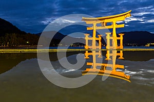 floating torii Miyajima Hiroshima