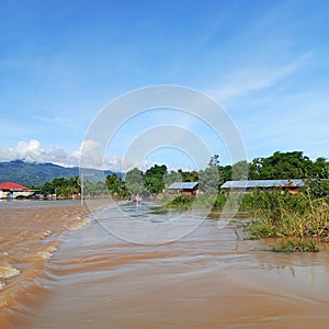 Flood disasters that occurred in parts of Indonesia photo