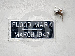 Flood marking of 1947 in UK