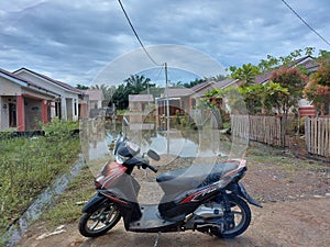 Flood, motorcycle, motor, sweethome,