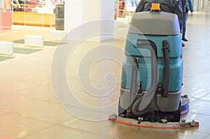 Floor care and cleaning machine in shopping centre