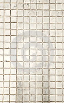 The floor is made of plaid pattern that is cool when stepped on with the soles of your feet