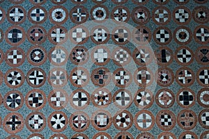 Floor pattern with different symbols in circles