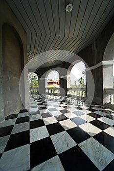 Floor with retro checkered pattern