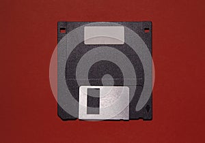 Floppy disk label small red bg