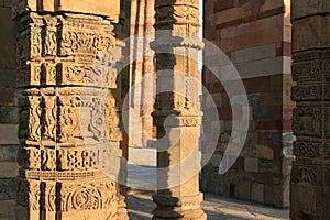 Floral and geometrical patterns were sculptured on pillars at Qutb minar in New Delhi (India)