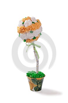 floral topiary from the yellow-white paper carnations