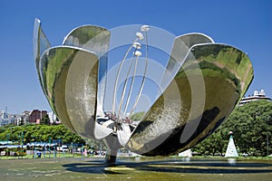 Floralis Generica