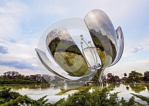 Floralis Generica in Buenos Aires