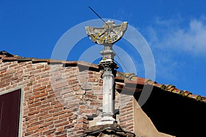 Florence, Ponte Vecchio, sundial