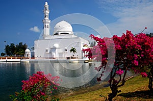 Flouting mosque