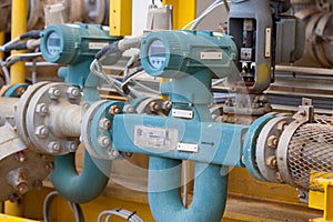 Flow meter for measure oil , liquid and gas in the system