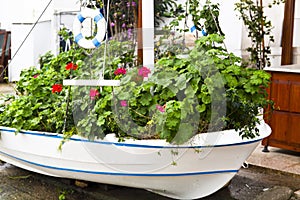 Flower boat
