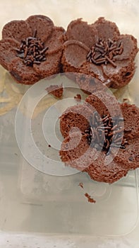 Flower cake with meises on plate