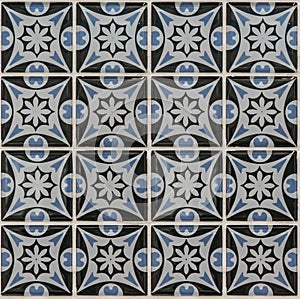Flower pattern mosaic tile