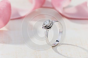 Flower shaped silver ring with diamond