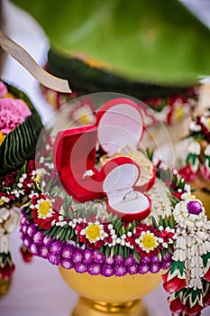 Flower tray with engage ring wedding