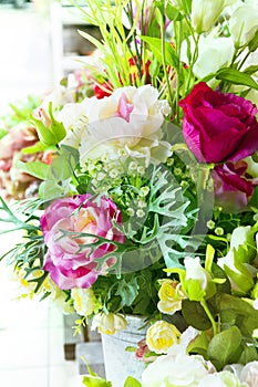 Flowers bouquet arrange for decoration in home photo