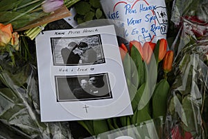 FLOWERS AND MESSAGE FOR LATE PRICE HENRIK