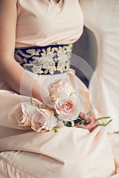 Flowers in the same tone with dress