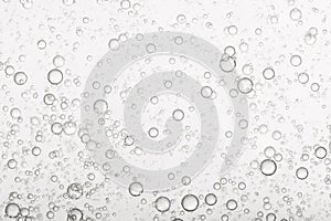 Flowing water bubbles