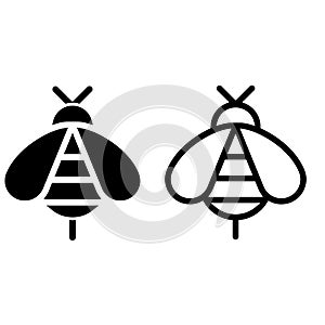 Fly vector icon set. insect illustration sign collection. bug symbol.