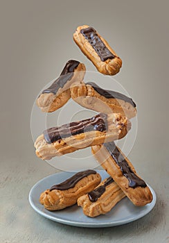 Flying a chocolate eclairs