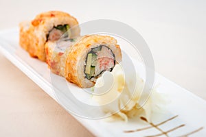 Flying fish roe maki