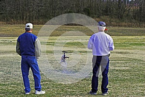 Flying model helicopter