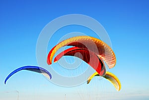 Flying parachutes