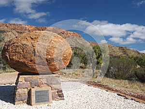 Flynn's Grave and Mount Gillen