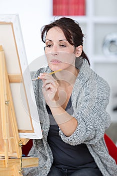 focused painter and painting