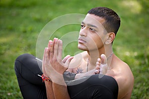 Foetus yoga asana