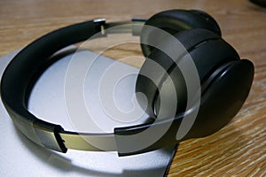 Folding full-size headphones. Black Wireless Headphones
