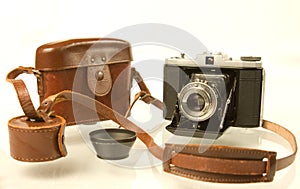 Folding Medium Format Camera with Case