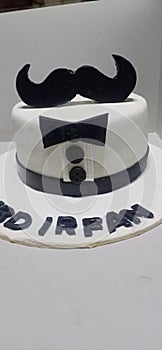 Fondant  cream frosting cake with nozzle decorating