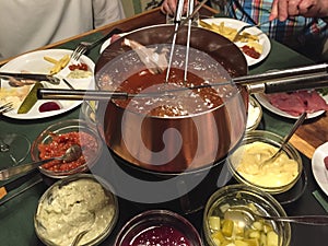 Fondue bourguignonne photo