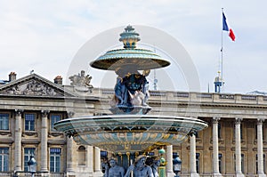 Fontaine des Fleuves, Paris photo