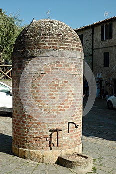 Fontan and medieval aqueduct in Monteriggioni