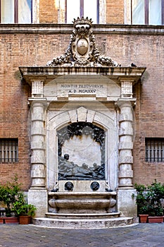 Fontana dell`Abbondanza photo