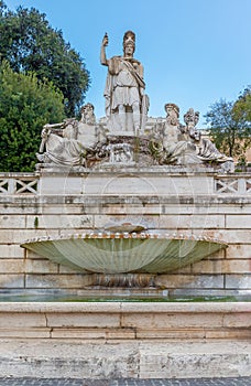 Fontana della Dea di Roma in Piazza del Popolo