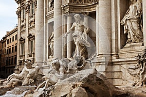 Fontana di Trevi photo