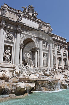 Fontana di Trevi, Rome photo