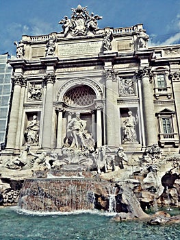 Fontana di trevi in rome
