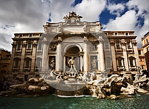 Fontana di Trevi, Rome, Italy photo