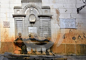 Fontana Garibaldi Pizzo, Fountain drinking water in the old city