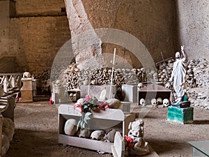 Fontanelle Cemetery, Napoli