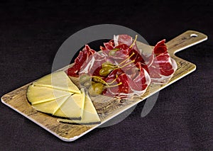 FOOD - Iberian Ham and Manchego Cheese board