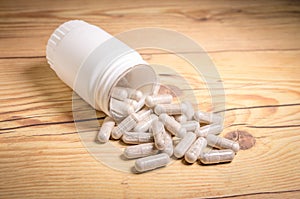 Food supplement capsules