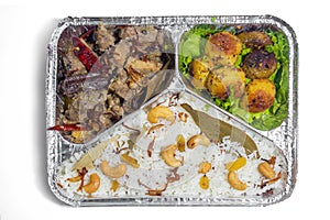 The Food Warmer Aluminum Foil Rectangular Disposable Parcel lunch box. Thai and Chinese style meal take away delivery. 450ML 3